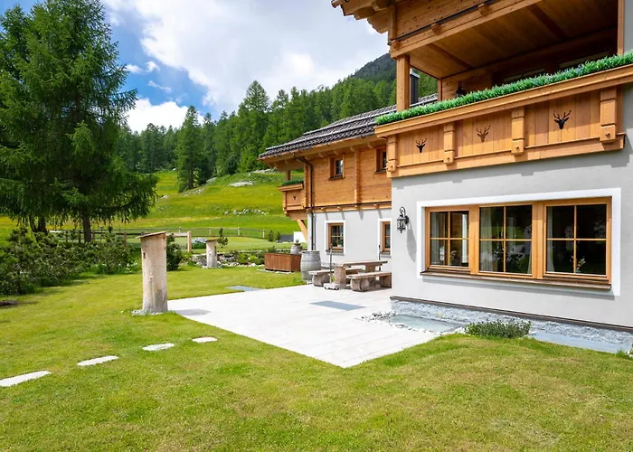 Engadin - Private Retreat & -st Moritz - Val Lägenhet